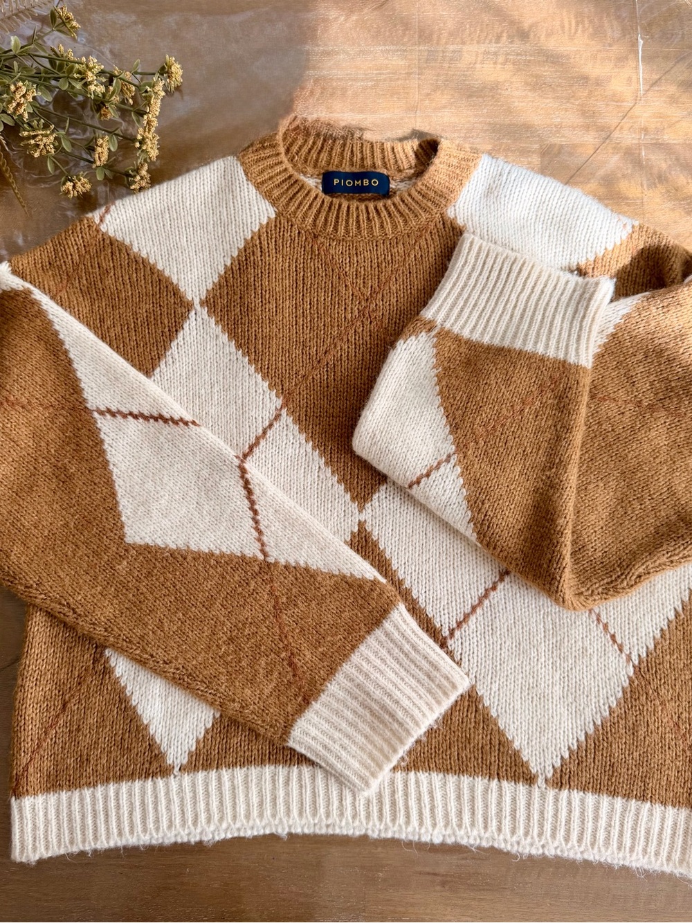 Piombo -OVS- Wool Blend Cream and Tan Argyle Crewneck Sweater